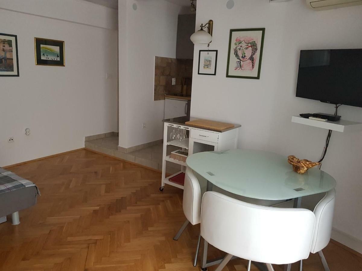 L&M Studio Apartman Apartment Pula Exterior photo