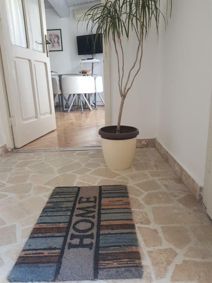 L&M Studio Apartman Apartment Pula Exterior photo